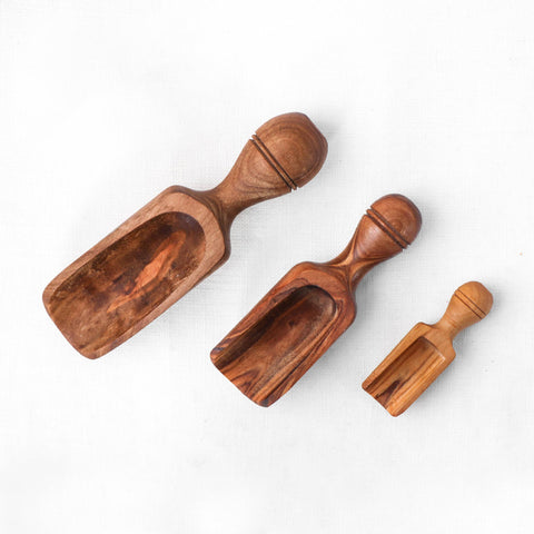 Olive Wood Scoop, 7.8" - ArtisRaw