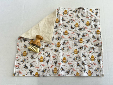 Embroidered Bee Drying Mat - Lavishly Vintage