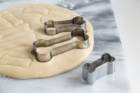 Dog Bone Cookie Cutter Set, 3-Piece, 2” to 3.5” - Fox Run Brands