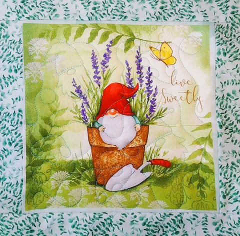 Gnome Potholders: Stay Grateful - Red Mitten