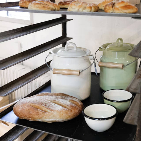 2L Pure White Vintage Enamel Milk Can with Lid - STP