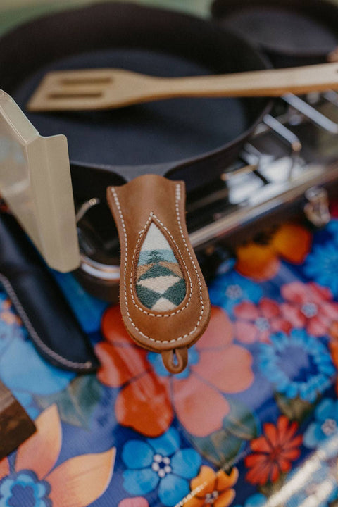 Panhandler Cast Iron Handle Cover: Chestnut Leather - Howl Goods