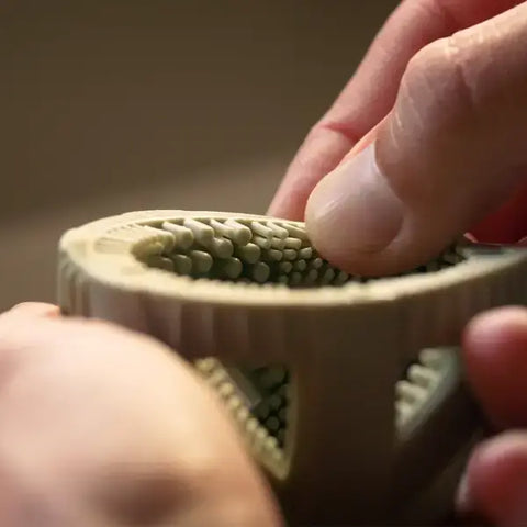 Brush - The Original Egg Brush™ Size L: Large - XL - GoodEgg