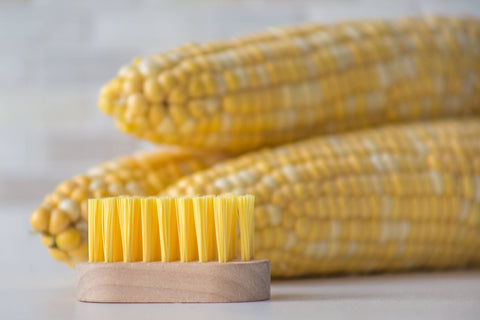 Corn Desilking Brush, Wood and Plastic,1.25" x 2.25" - Fox Run Brands