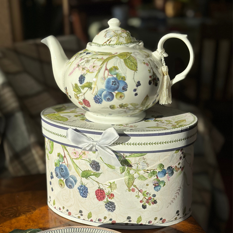 Wild Berries Bone China Teapot, 1.14 qt, in Gift Box