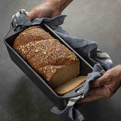 Rectangular Loaf Pan, 10" Cast Iron - TableCraft