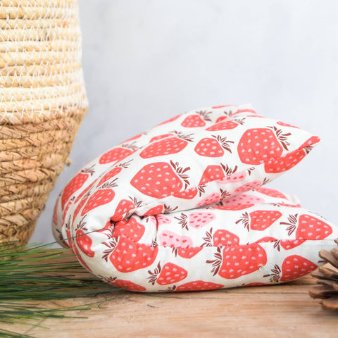 Heating Pad Neck Wrap, Hot + Cold Flaxseed Pack, Strawberry - Wild Clementine Co.