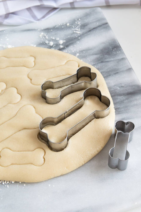 Dog Bone Cookie Cutter Set, 3-Piece, 2” to 3.5” - Fox Run Brands