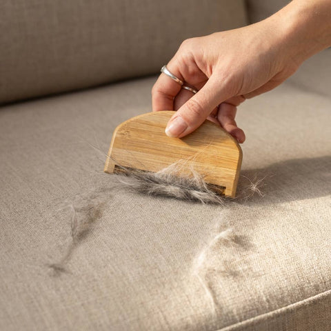 Bamboo Travel Lint Remover, 3.1"x1.7" - Bamboo Switch