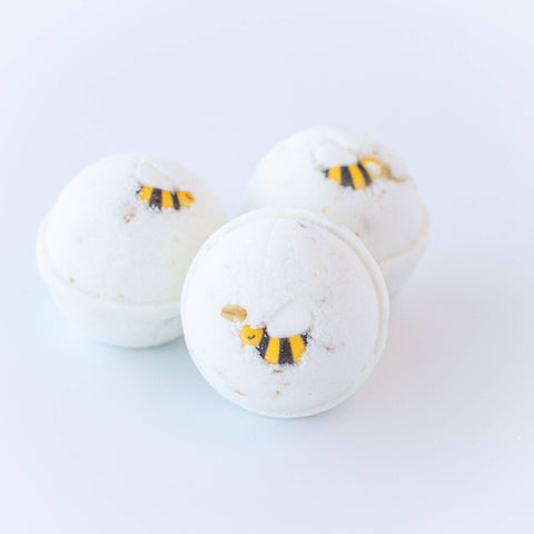 Oats & Honey Bath Bomb - Mountain Madness Soap Co.