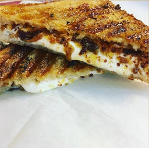 Balsamic Caramelized Onion Spread, 7 oz - Eat This Yum