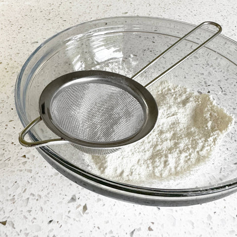 Flour Sifter, 3in - R&M International