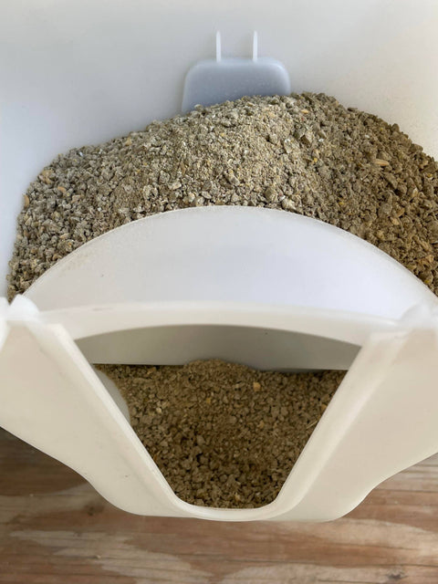 Chicken VFeedr No Waste Hanging Poultry Feeder, 5 lb capacity - My Favorite Chicken