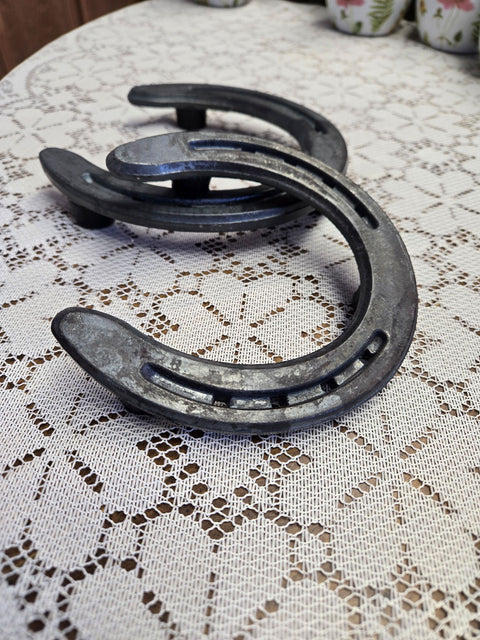 Horseshoe Trivet with feet, steel - Large 5.5" x 5.5"