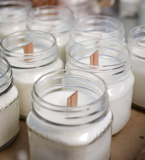 Farm Fresh Apples, 12oz Soy Wax Candle, Cotton Wick - Woodsy Wicks