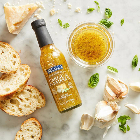 Garlic Parmesan Dipping Oil  8 oz - Delallo