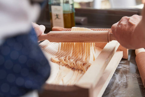 Italian Pasta Chitarra with Rolling Pin: Small - Verve Culture