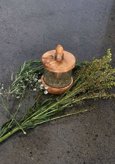 Olive Wood Herb Mill - Scents and Feel