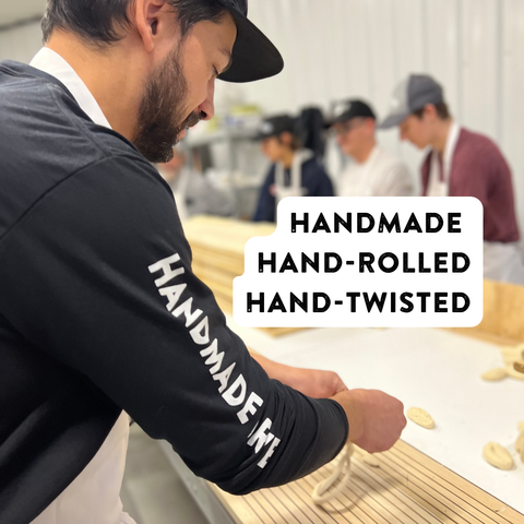 Handmade Sourdough Pretzels, Salted, 8 oz - Martins Handmade Pretzels